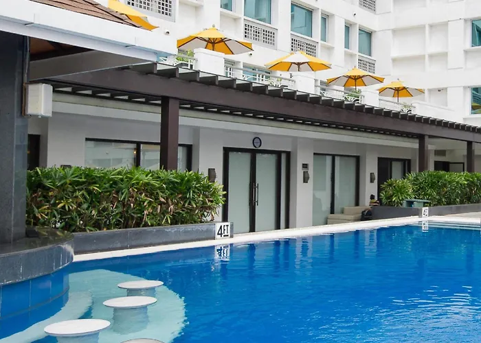 Grand Cenia Residences Aparthotel